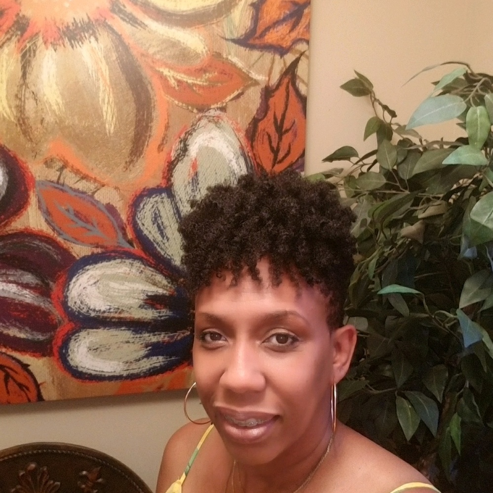 Meet your Posher, Angela